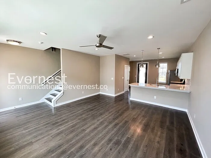 207 Jeffries Way — Photo 9