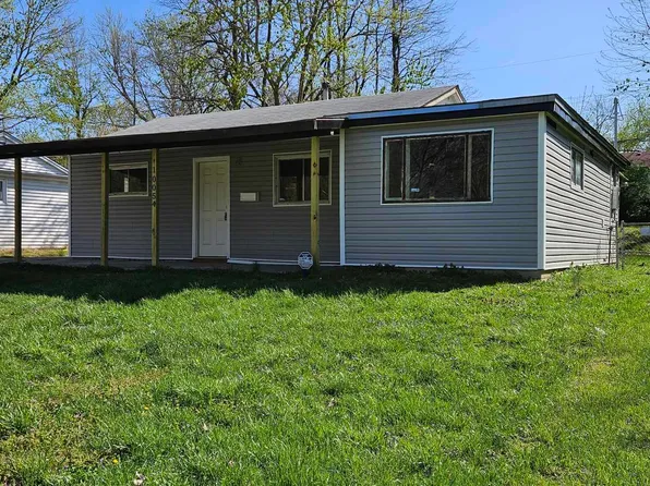 10054 Earl Dr, Saint Louis, MO 63136