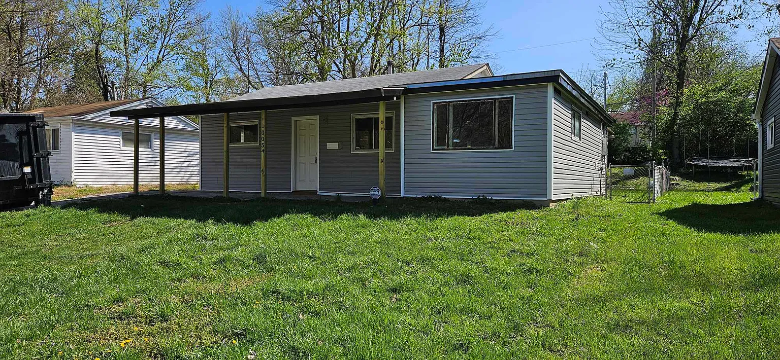 10054 Earl Dr photo 1