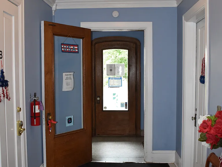 303 W. Church- Foyer