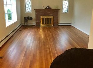 221 Cox Rd, Huntingtown, MD 20639