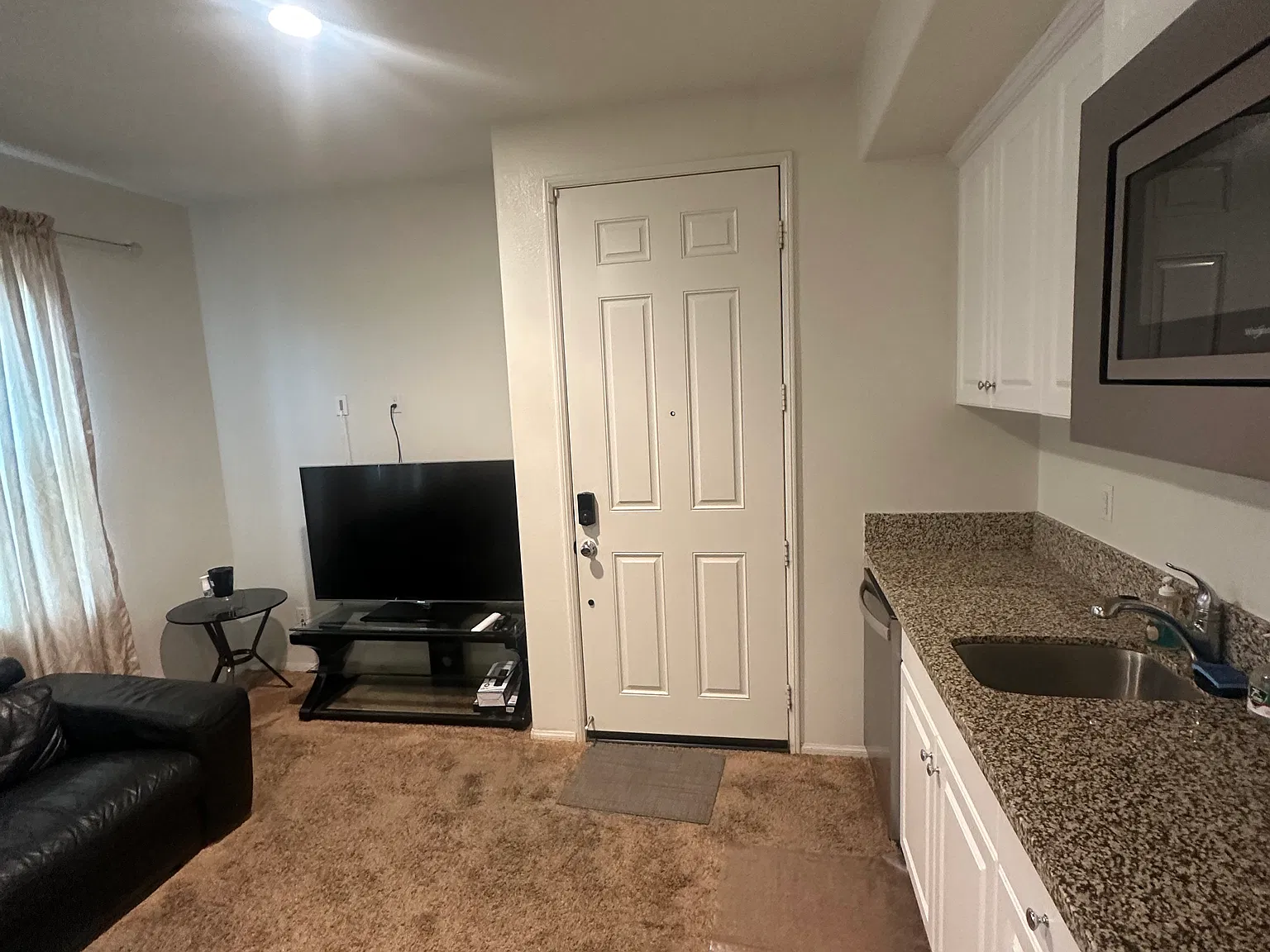 1 bed, 2694 sqft, $1,650 — Photo 4