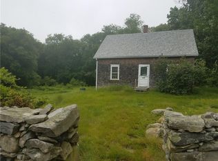 303 Snuff Mill Rd, Saunderstown, RI 02874