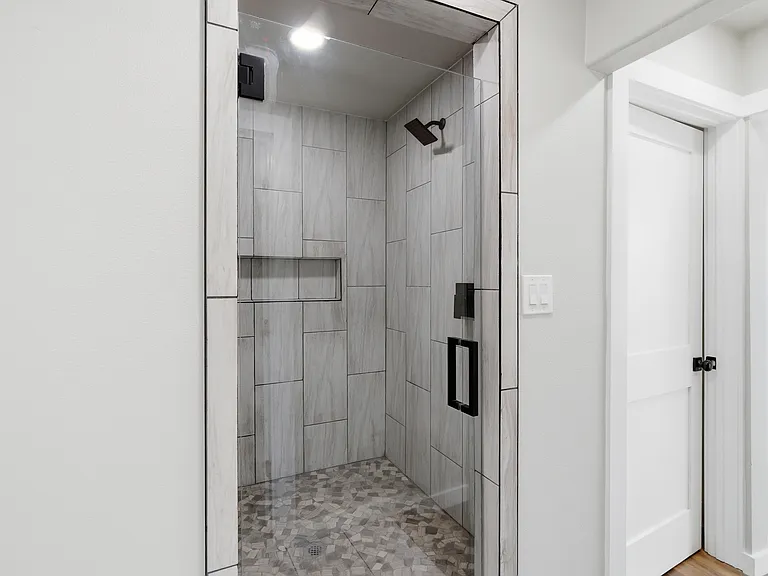 205 Lacewell St — Photo 8