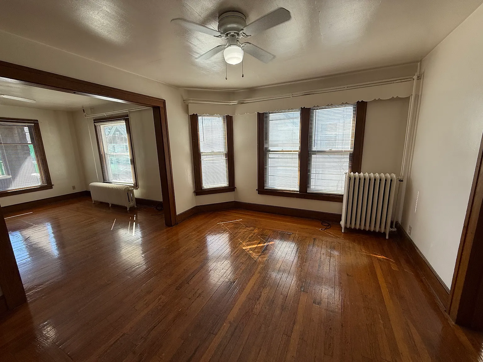 2 bed, 900 sqft, $1,225 — Photo 4