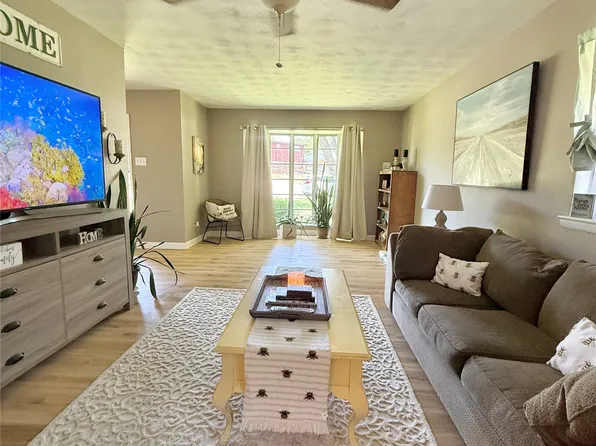837 Hillside Dr, Sherman, TX 75090