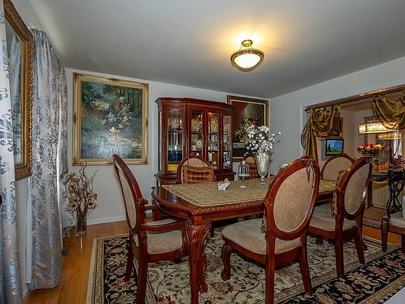 5th image of 5 Poe Cir