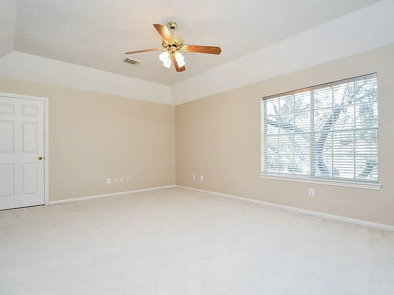 1502 Emerald Springs Ct — Photo 27