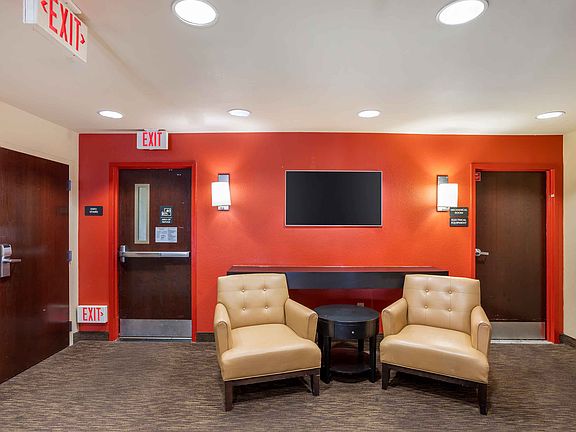 Lobby and Guest Check-in