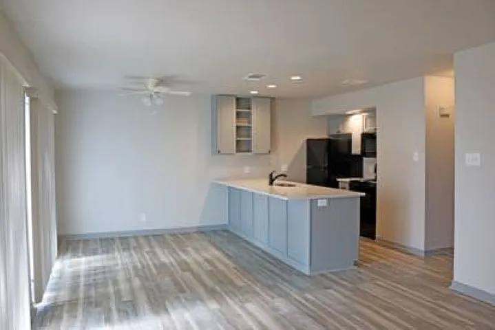 906 Hi Cir N — Photo 3
