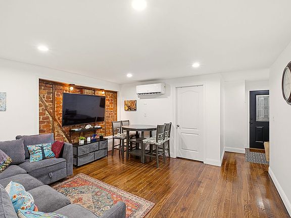 3rd image of 186 Covert St