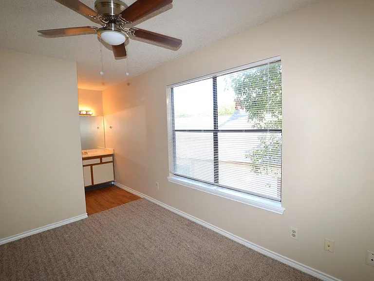 2607 Alcott Ln #A/B — Photo 9