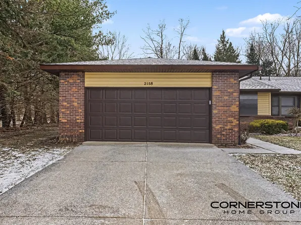 2158 Terrace Van Dr NE, Grand Rapids, MI 49505