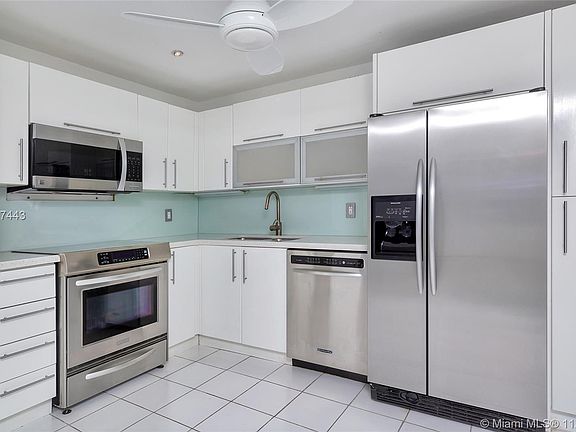 5th image of 9 Island Ave APT 1102