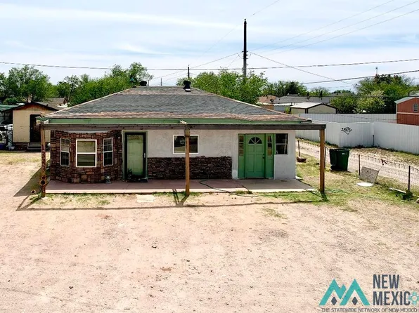 1327 S Perry Dr, Hobbs, NM 88240