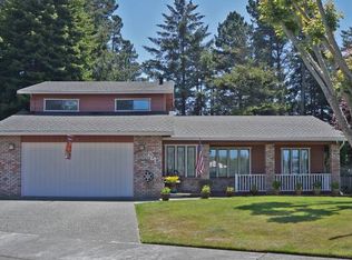 221 Boyle Dr, Eureka, CA 95503