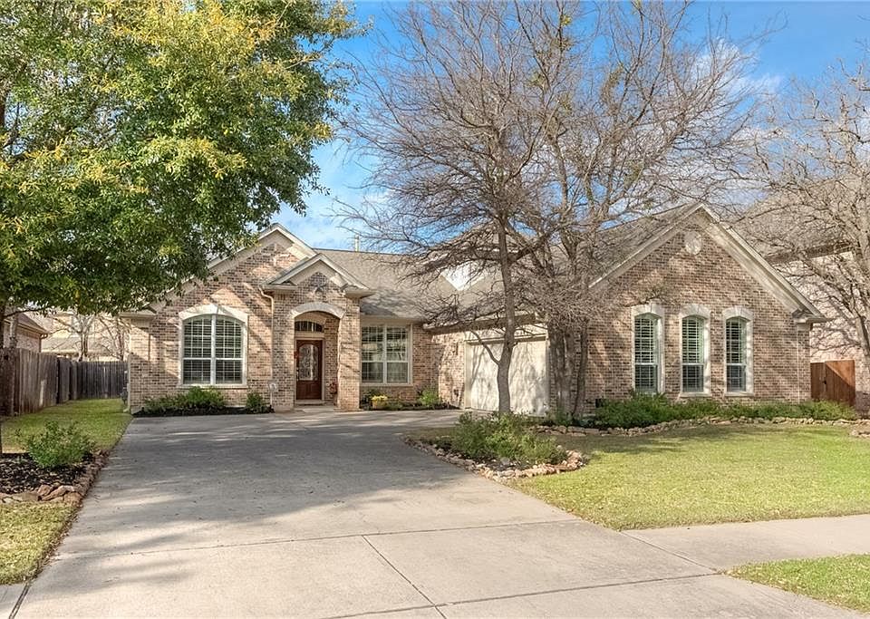 1st image of 3805 Winchester Dr