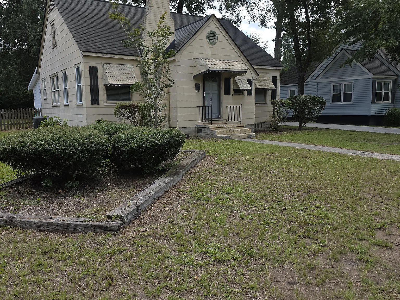 2 bed, 1250 sqft, $2,300 — Photo 3