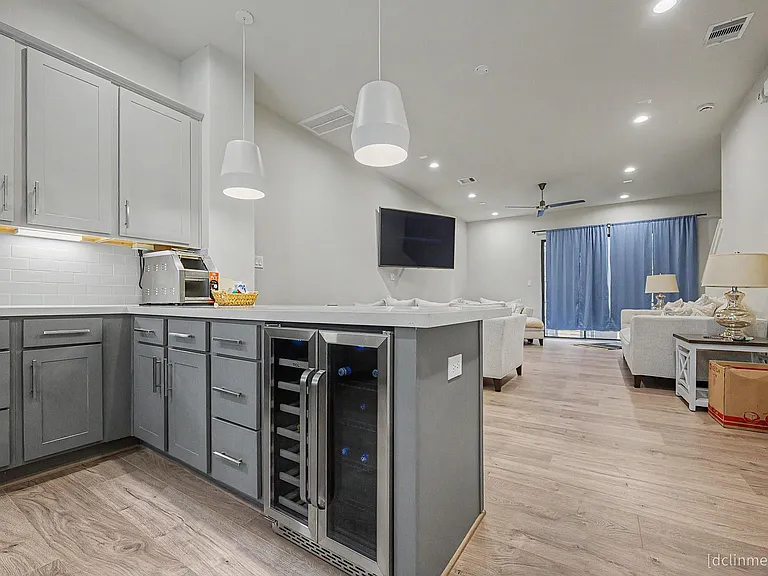 3033 Hicks St — Photo 14