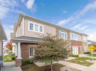 5637 Arbor Chase Dr, Ann Arbor, MI 48103