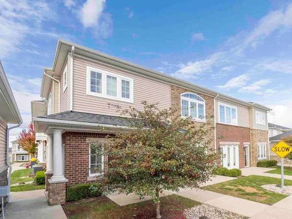 5637 Arbor Chase Dr, Ann Arbor, MI 48103