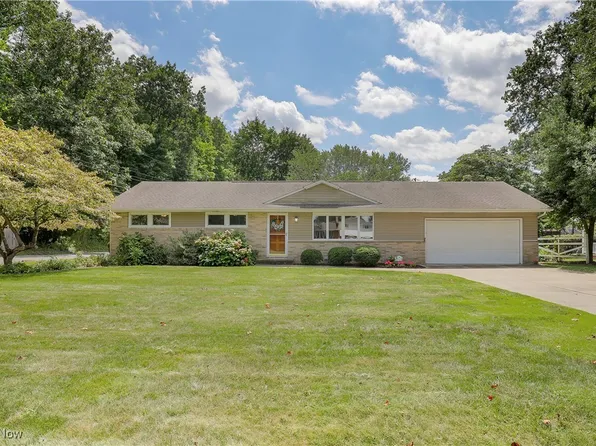 2350 Bevington St NW, Canton, OH 44709