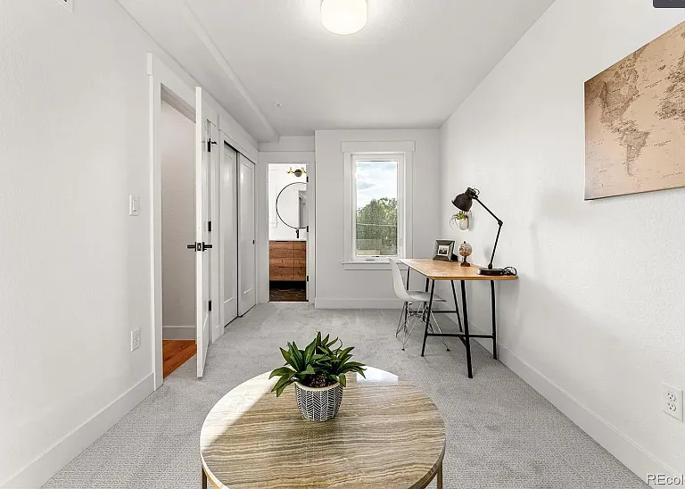 3919 Cook St — Photo 29