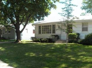 370 36th Ave NW, Rochester, MN 55901