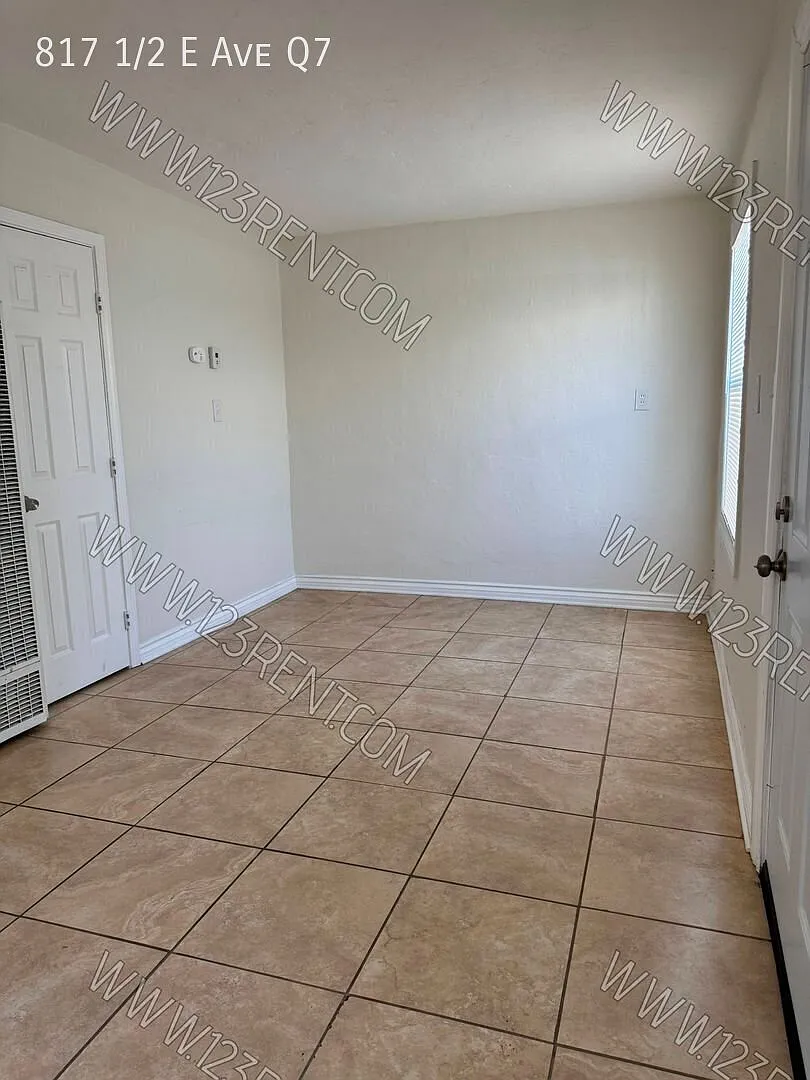 1bd/ 1bth Apt East Palmdale — Photo 4