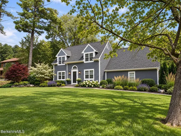 287 Housatonic St, Lenox, MA 01240