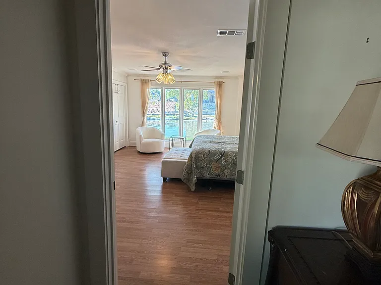 2 Lambert Ct — Photo 51