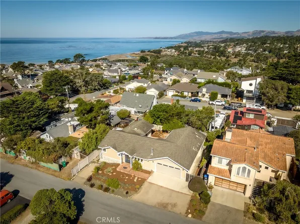 545 Lancaster St, Cambria, CA 93428