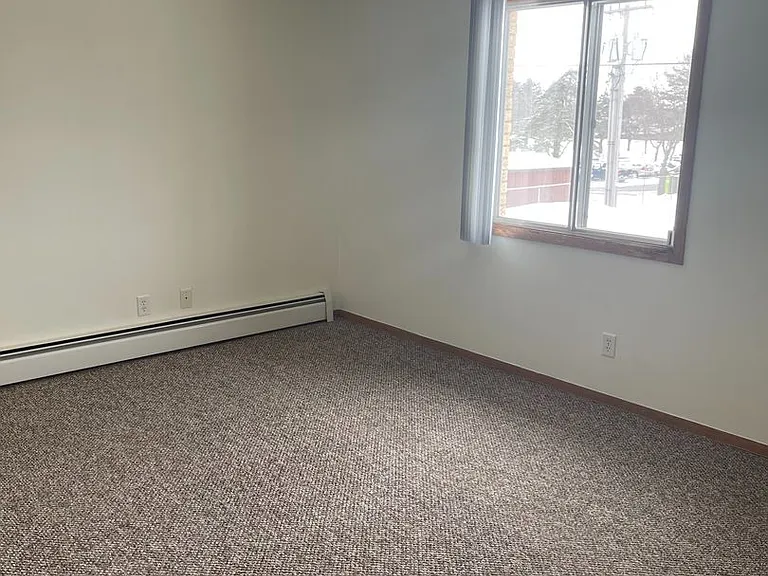 Delwan Apartments — Photo 21