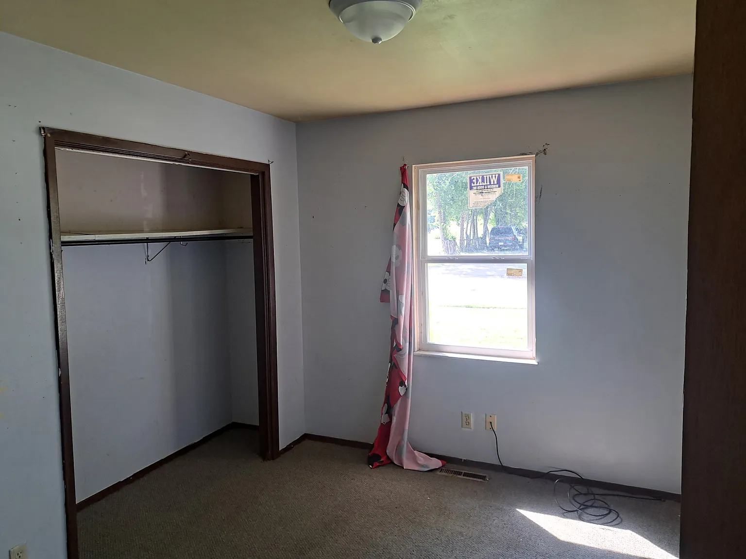 3 bed, 1000 sqft, $1,150 — Photo 3