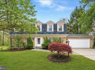 10104 Colebrook Ave, Potomac, MD 20854