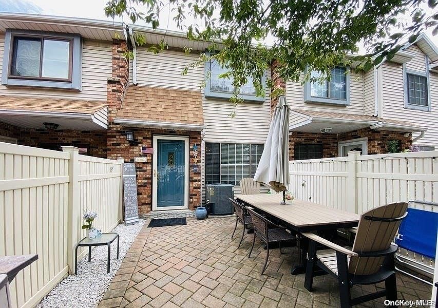 1st image of 1037 Rockland Avenue #73