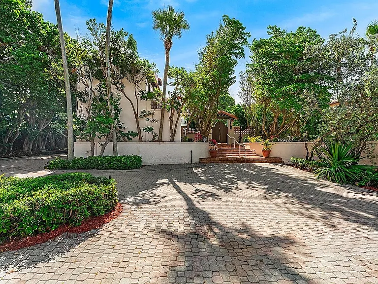 1 Ocean Ln — Photo 12