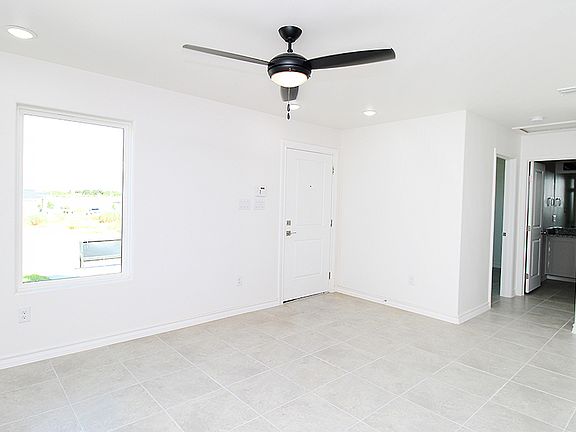 4th image of 120 Gillian Dr