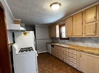 130 Maple Ave #1, Bridgewater, MA 02324