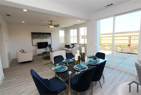 1216 Walker Peak Way — Photo 8