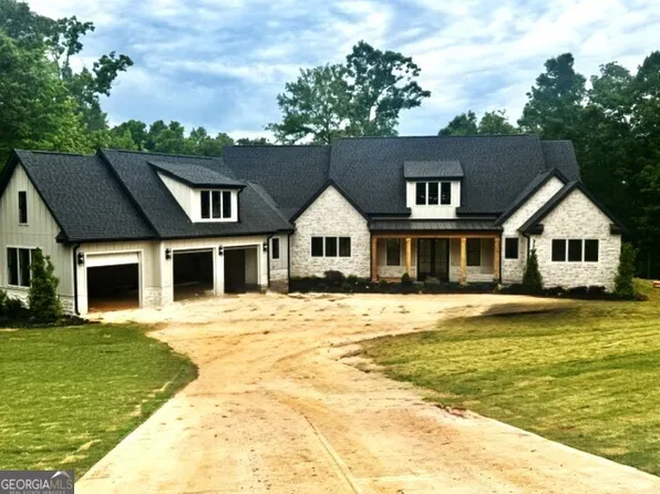 106 Equestrian Ct, Forsyth, GA 31029