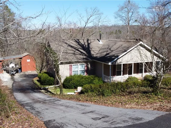 302 W Capewood Ave, Seneca, SC 29678