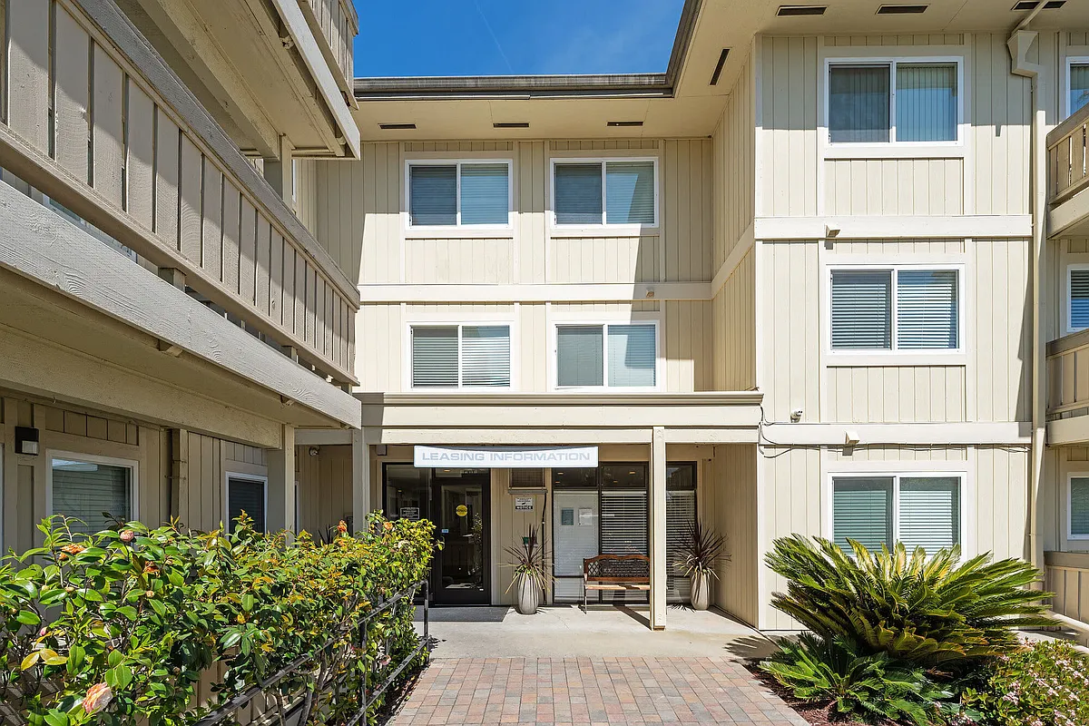 Building Photo - 15267 Hesperian Blvd