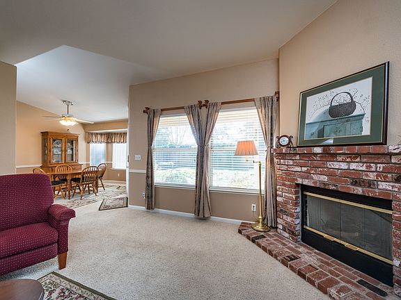 5th image of 4747 W Calimyrna Ave