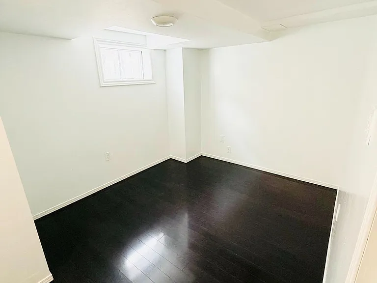 11 Rambler Pl #BASEMENT — Photo 25