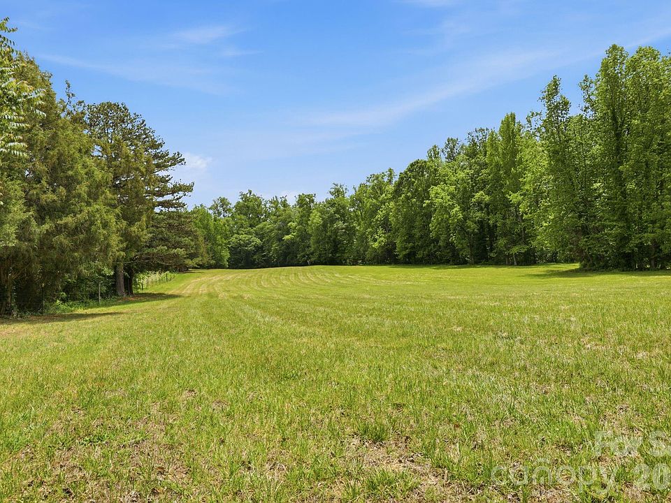 43rd image of 855 Edmiston Rd