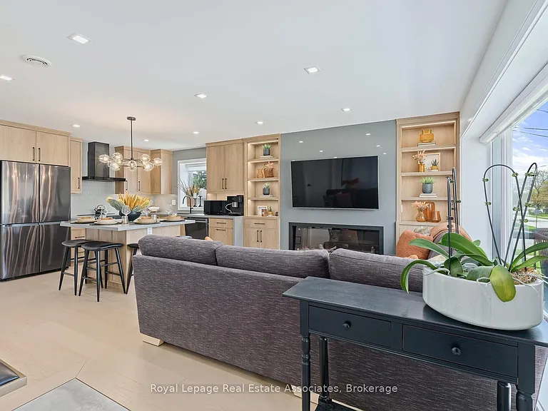 37 Windsor Rd — Photo 4
