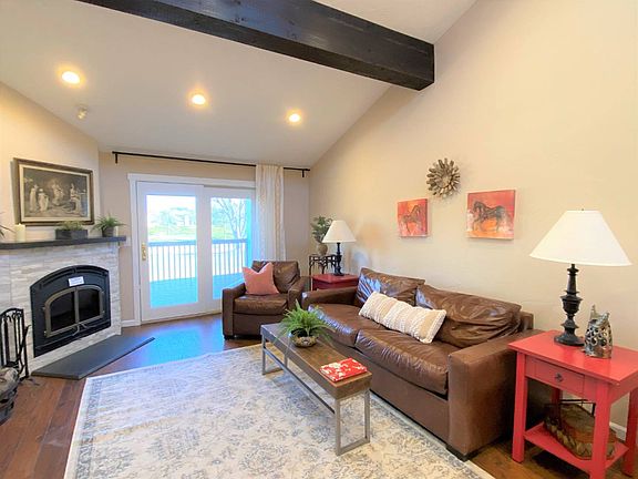 5th image of 521 Greenbrook Pl