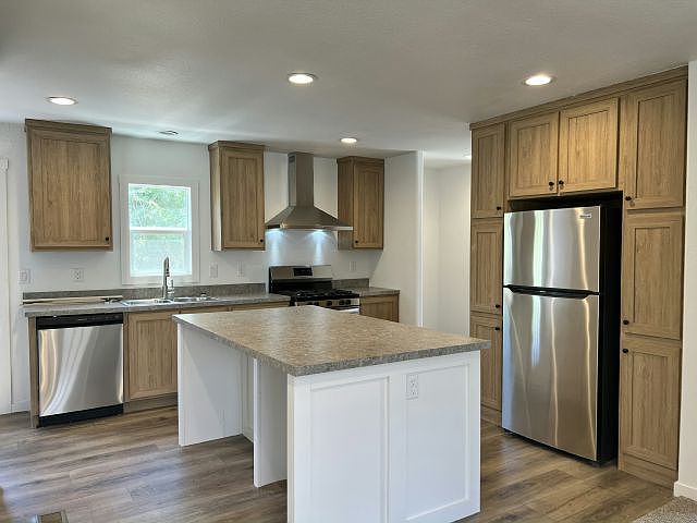 1st image of 825 N Lamb Blvd Space 43