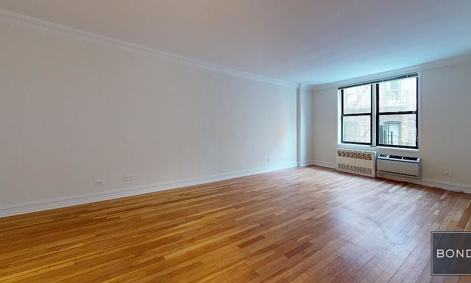 1st image of 305 W 13th St APT 3M